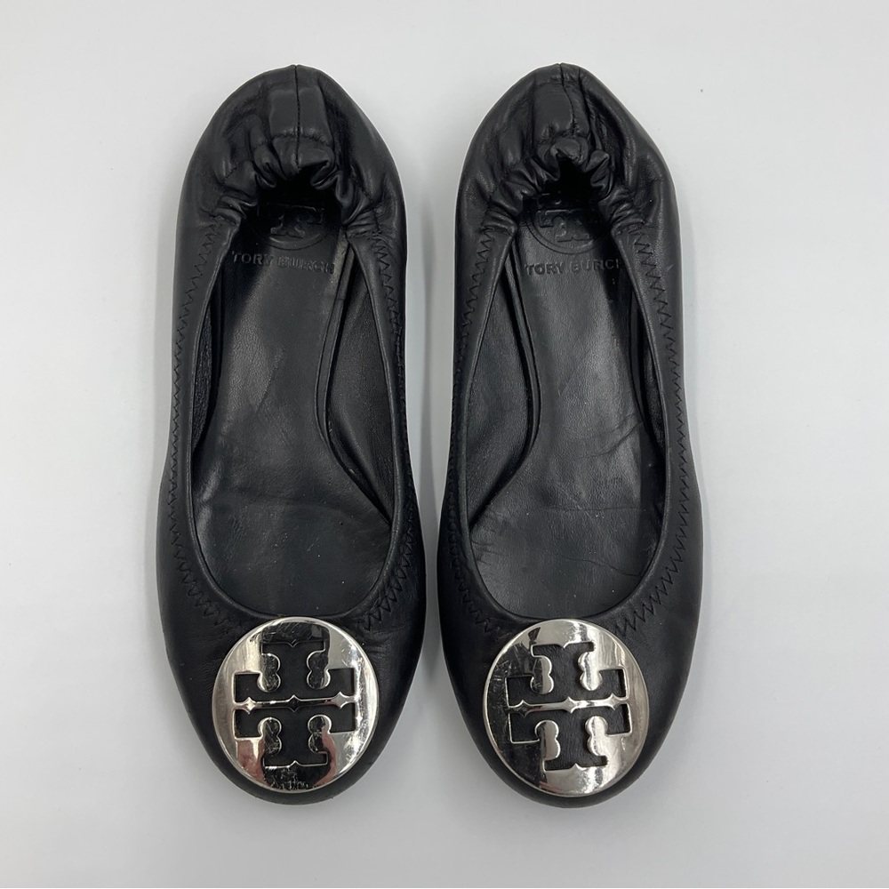Tory Burch Reva Leather Ballet Flat Black Silver Toe Logo Accent Travel VGUC 5.5